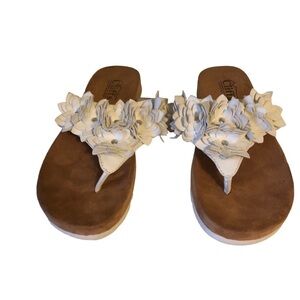 Cliffs White Mountain white flowers Flip Flop Thong shoes